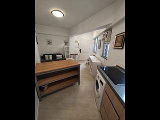 Mid Levels Central - 47A-47B, Caine Road 06