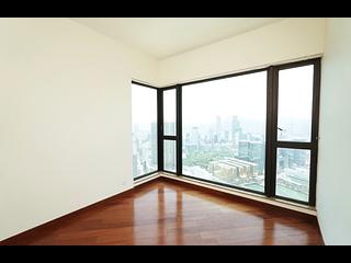 West Kowloon - The Arch Sun Tower (Block 1A) 02
