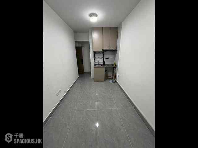 Mong Kok - Sun Hing Building 01