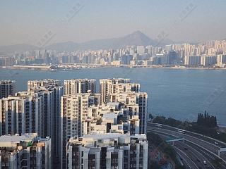 Quarry Bay - The Holborn 02