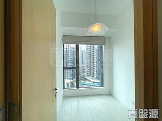 Tseung Kwan O - Twin Peaks Block 1 07