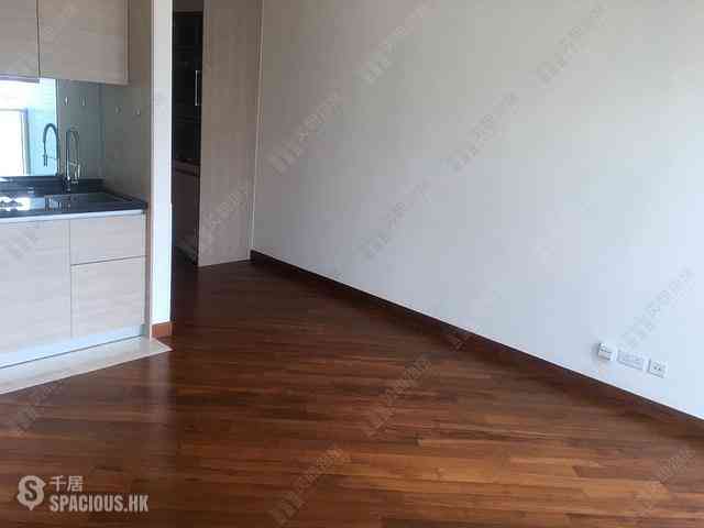 Wan Chai - The Avenue Phase 2 Block 2 04