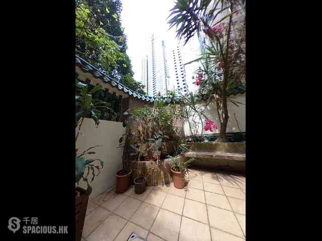 Kennedy Town - 19-21, Sands Street 06