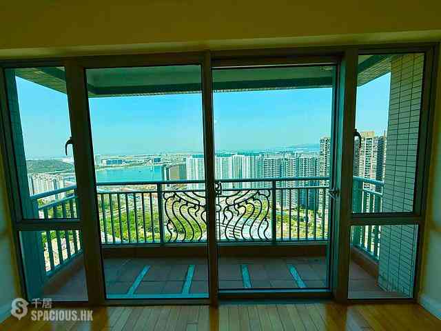 Tung Chung - Caribbean Coast Phase 2 Albany Cove 09