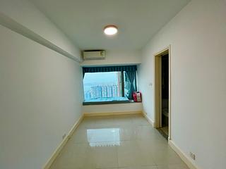 Tung Chung - Coastal Skyline Phase 3 La Rossa 04