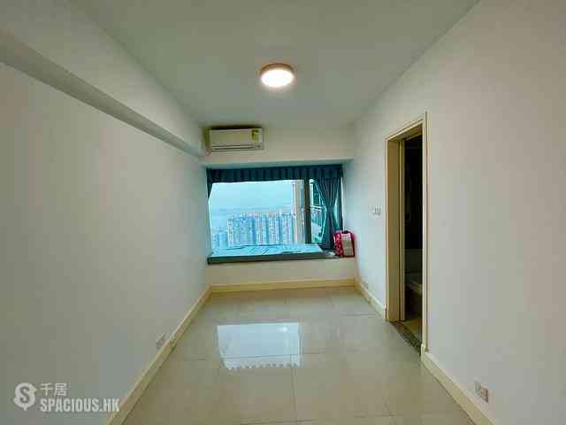 Tung Chung - Coastal Skyline Phase 3 La Rossa 04
