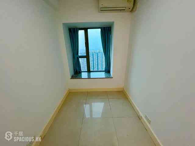 Tung Chung - Coastal Skyline Phase 3 La Rossa 07
