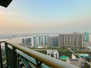 Tung Chung - Coastal Skyline Phase 3 La Rossa 10