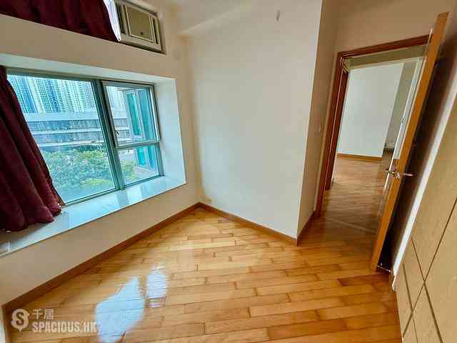 Tung Chung - Coastal Skyline Phase 3 La Rossa 08