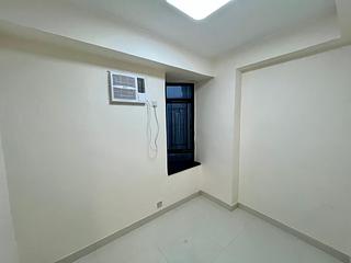 Quarry Bay - Kornhill Block Q 11