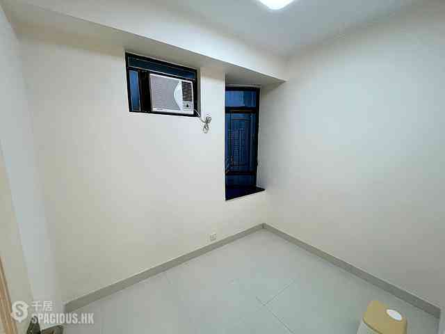 Quarry Bay - Kornhill Block Q 12