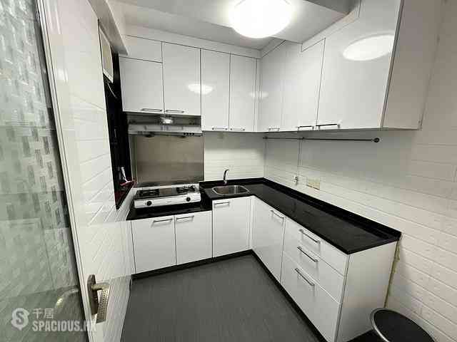 Quarry Bay - Kornhill Block Q 13