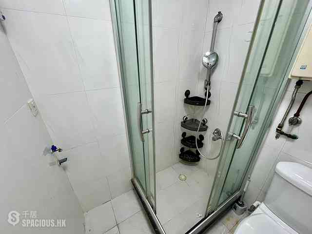 Quarry Bay - Kornhill Block Q 15