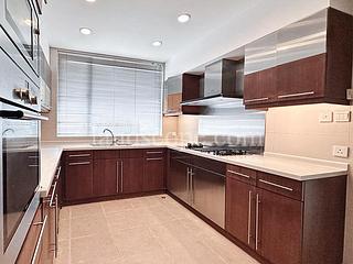 Chung Hom Kok - Horizon Ridge 12