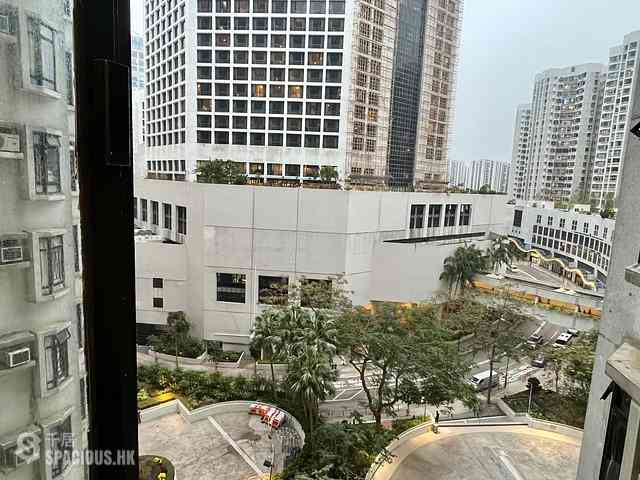 Quarry Bay - Kornhill Block P 01