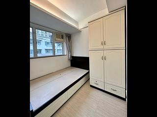 Wan Chai - Cheong Ip Building 03