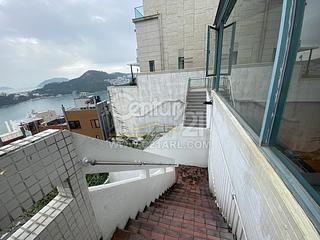 Chung Hom Kok - Cape Court 04