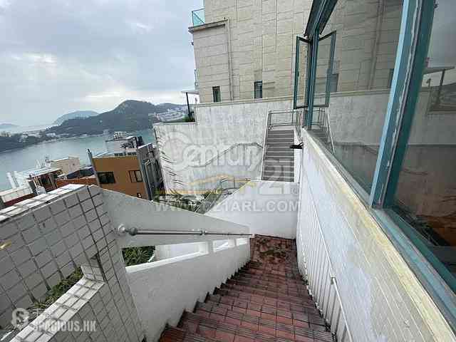 Chung Hom Kok - Cape Court 04