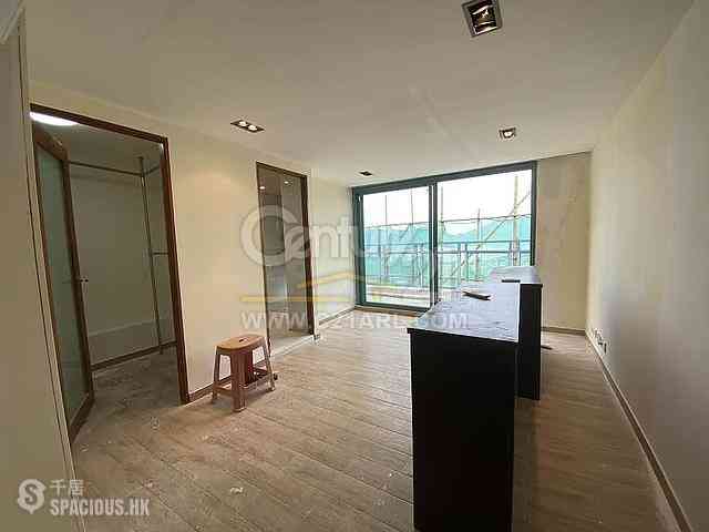 Chung Hom Kok - Cape Court 10