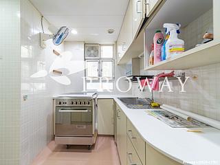 Mid Levels Central - Welsby Court 09