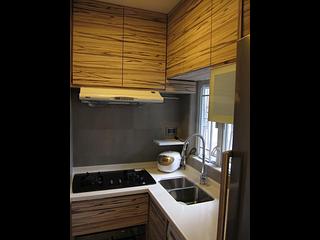 North Point - Kar On House 05