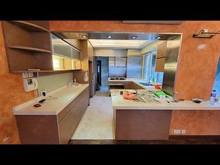 Mid Levels Central - Pearl Gardens Block EF 20