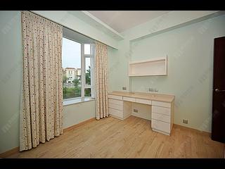Chung Hom Kok - Hillgrove 08
