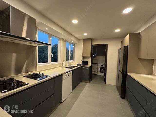 Chung Hom Kok - Hillgrove 09
