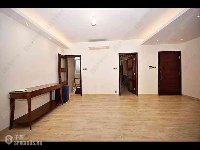 Chung Hom Kok - Hillgrove 14