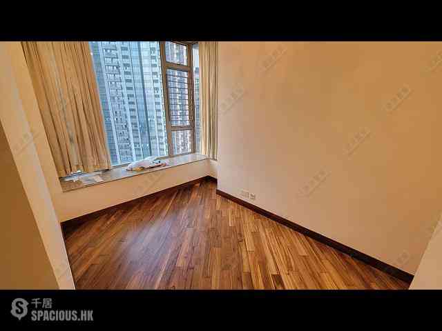 Tai Kok Tsui - One Silversea Tower 2 05