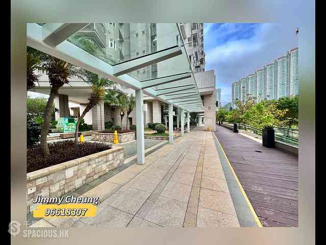 Tung Chung - Coastal Skyline Phase 4 Le Bleu Deux Block 1 16