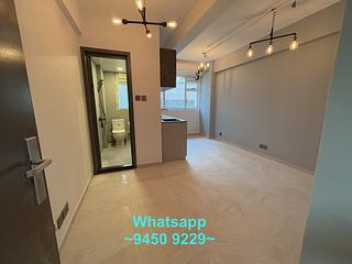 Sheung Wan - Des Voeux Building 04