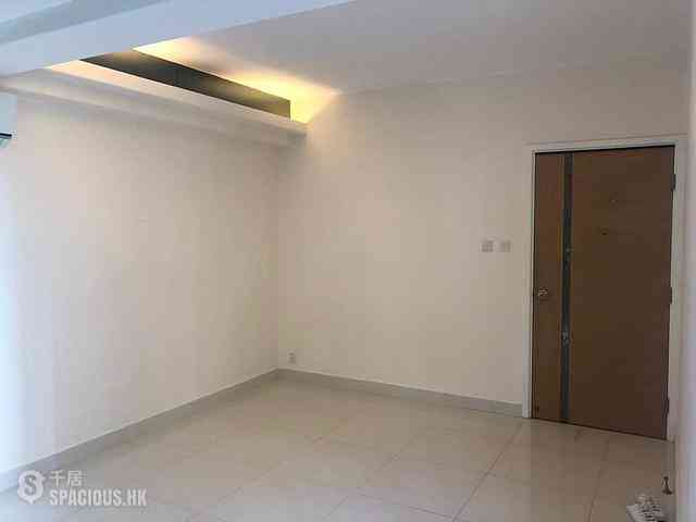 Causeway Bay - Lockhart House 08