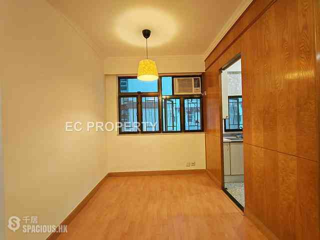 Wan Chai - Man Tung Building 03