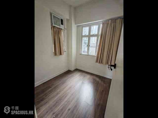 Sai Ying Pun - 2-4, Chung Ching Street 05