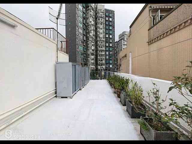 Tai Hang - Jolly Garden 03