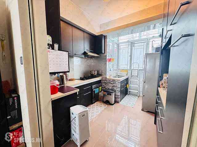 Pok Fu Lam - Sunlight Court Block B 01