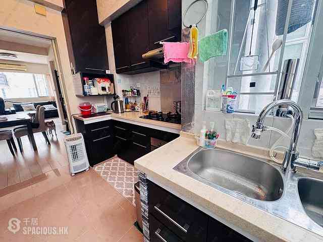 Pok Fu Lam - Sunlight Court Block B 05