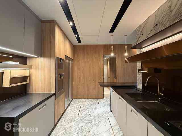 Mid Levels West - The Legacy Phase 2 Tower 1 11