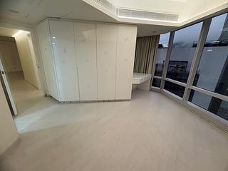 Wan Chai - Convention Plaza Apartments 04