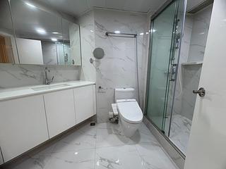 Wan Chai - Convention Plaza Apartments 06