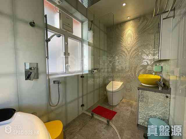 Causeway Bay - 16, Glass Street Hoi Tao Building 05