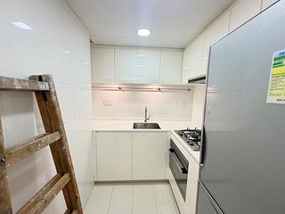 Wan Chai - Convention Plaza Apartments 08
