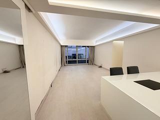 Wan Chai - Convention Plaza Apartments 09