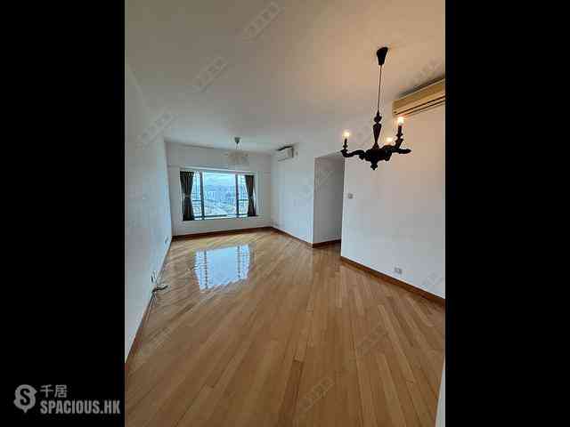 West Kowloon - Sorrento Phase 1 Block 6 01