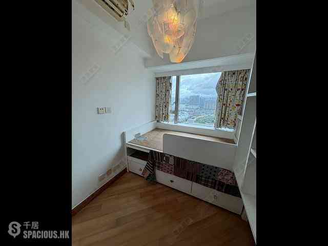 West Kowloon - Sorrento Phase 1 Block 6 04