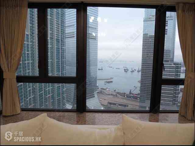 West Kowloon - The Arch Star Tower (Block 2) 05
