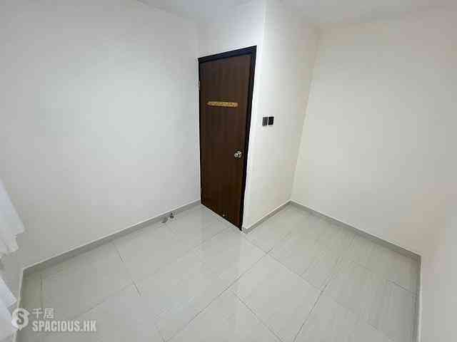 Tai Koo Shing - Tai Koo Shing Sing Fai Terrace Wai Sing Mansion 06