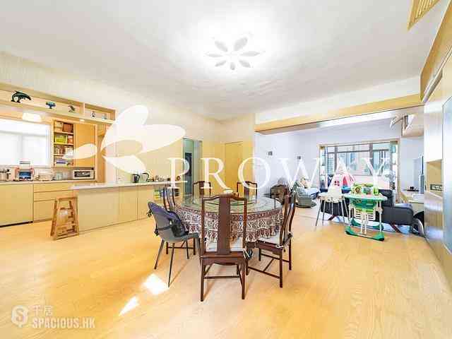 Happy Valley - Sanitarian Apartments 01