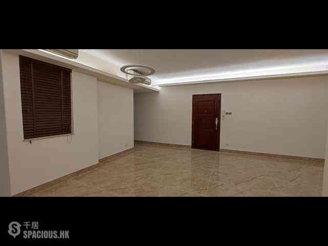Braemar Hill - Coral Court 07